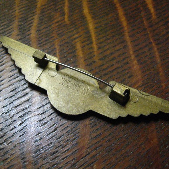 ✈️ Delta Air Lines Vintage Junior Pilot Wings - Picture 3 of 4